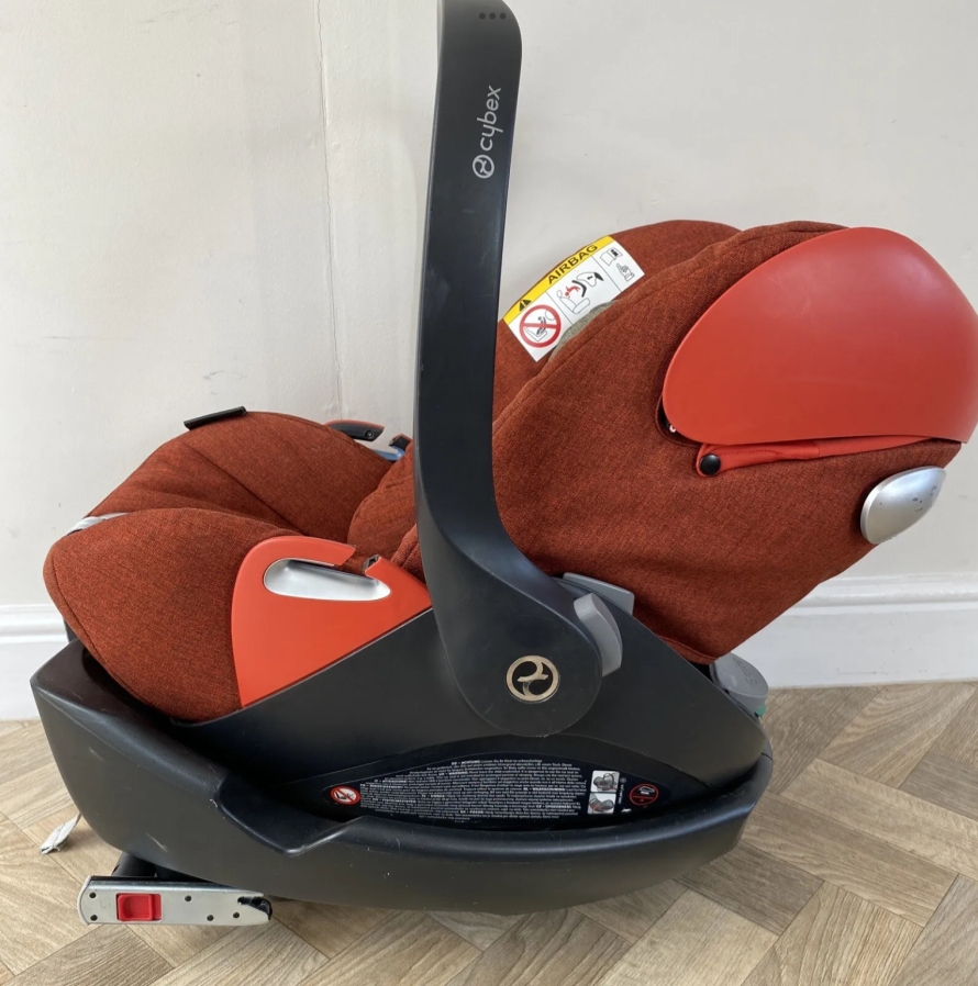 PRELOVED Cybex Aton Cloud Q Lie-Flat Car Seat & Q-Fix Isofix Base - Image 5