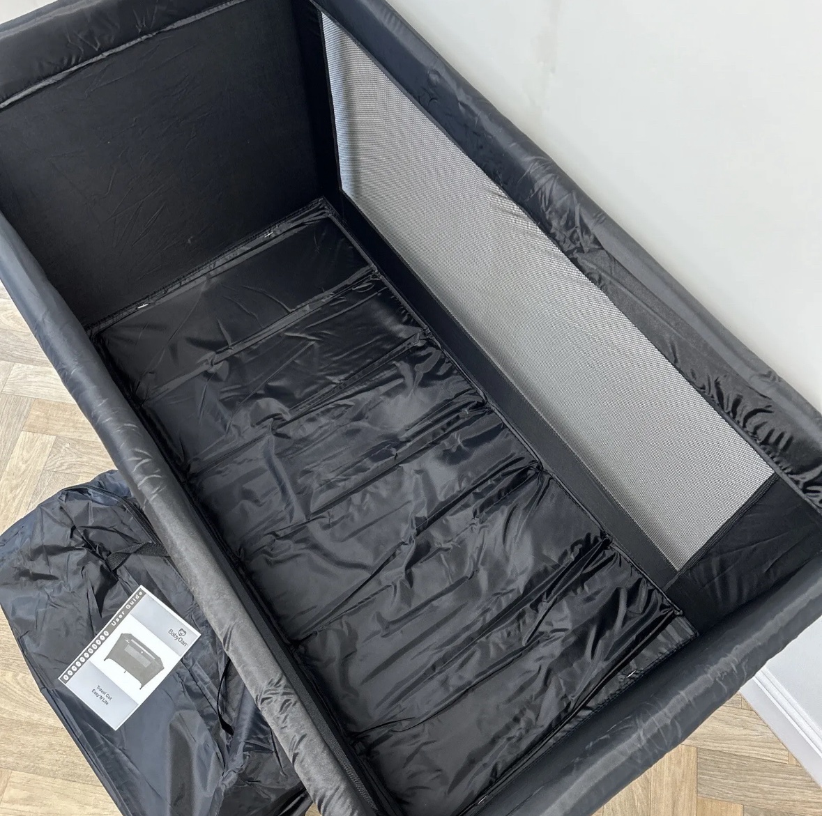 Babydan travel cot top