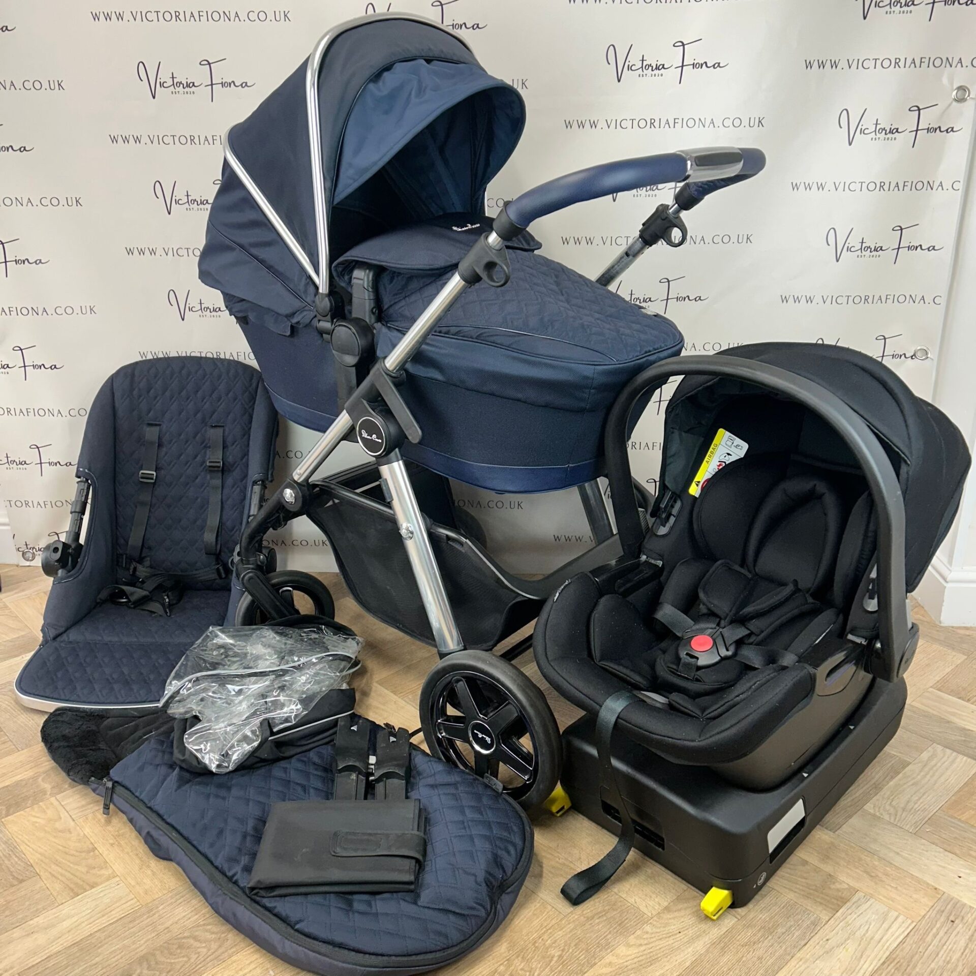 Silver cross carrycot pioneer on sale