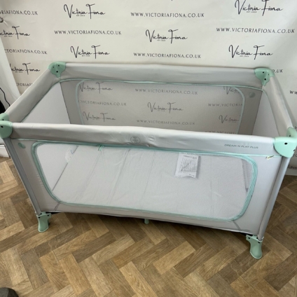 NEW Hauck Dream N Play Plus Grey - Travel Cot RRP £60 120x60cm