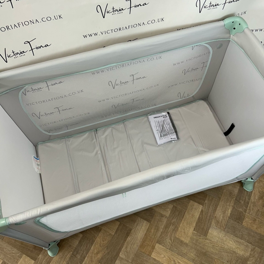 NEW Hauck Dream N Play Plus Grey - Travel Cot RRP £60 120x60cm - Image 2