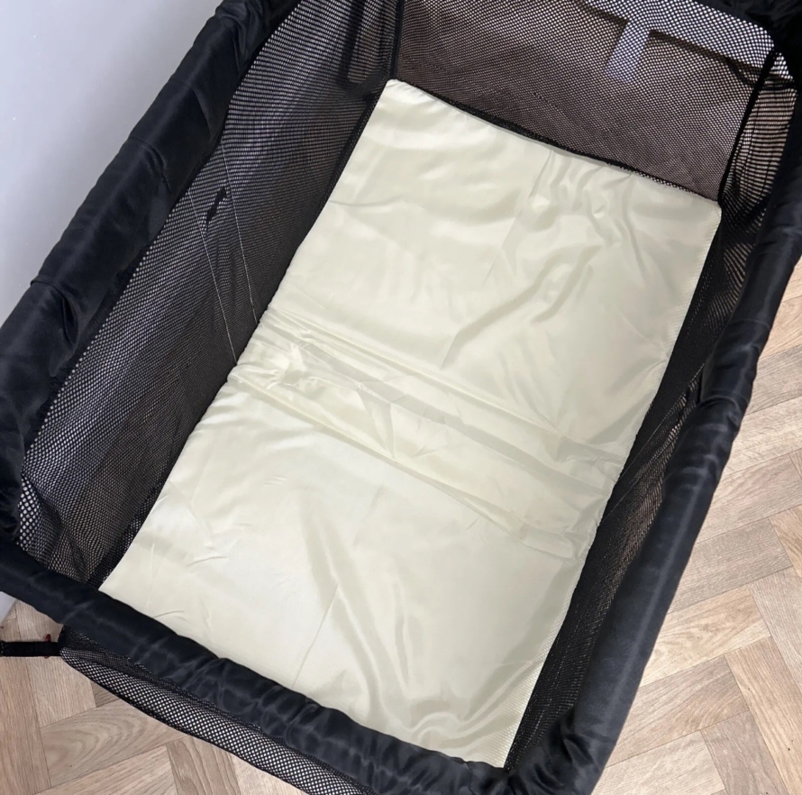 NEW Baby Björn Travel Cot Light Black RRP£250 Victoria Fiona