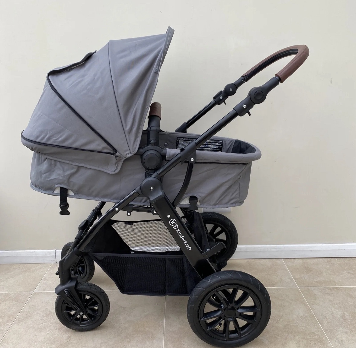 Kinderkraft top moov pushchair