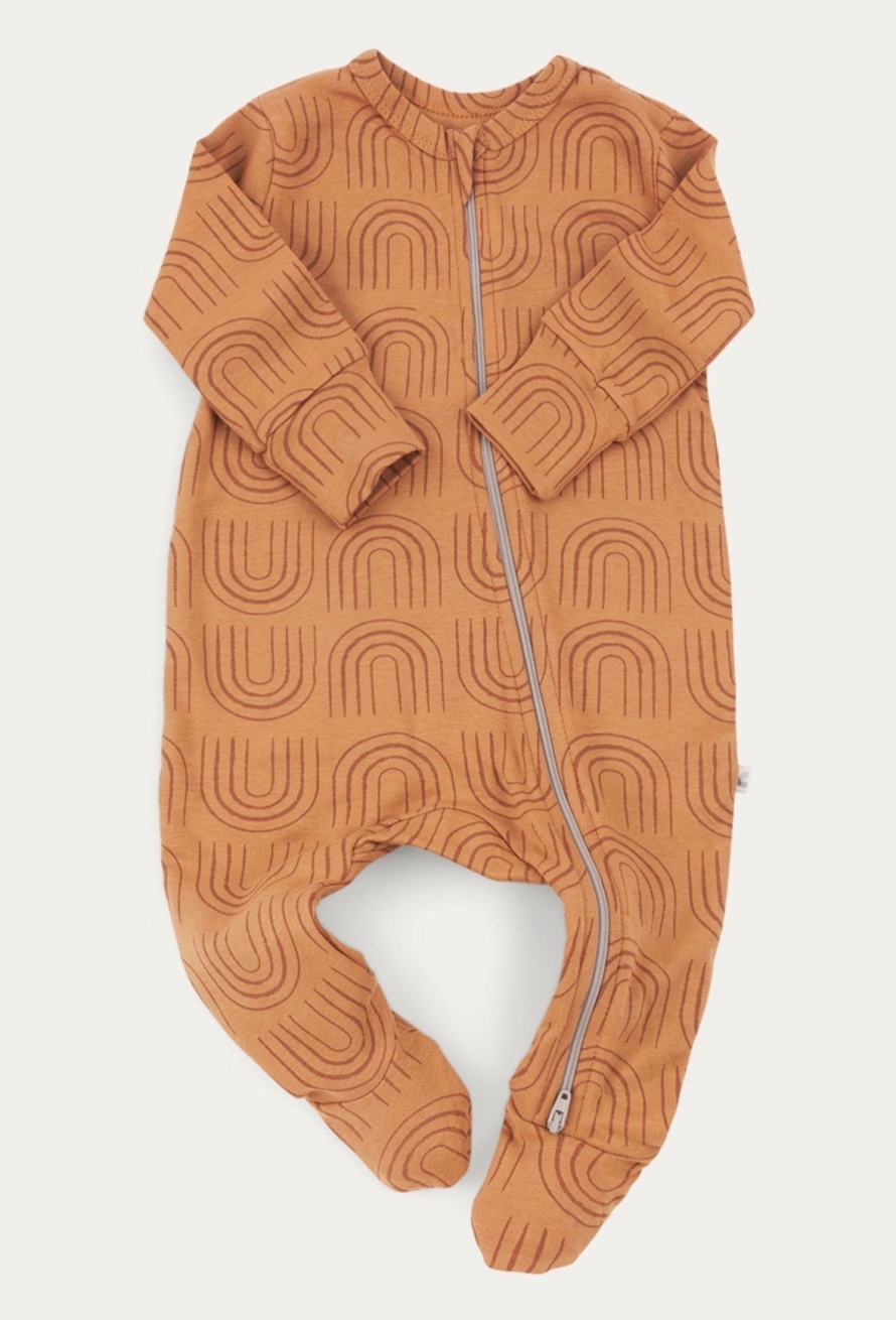 NEW KIDLY Unisex Organic Zip Sleepsuit RAINBOW 🌈 - 6-12 Months RRP£22