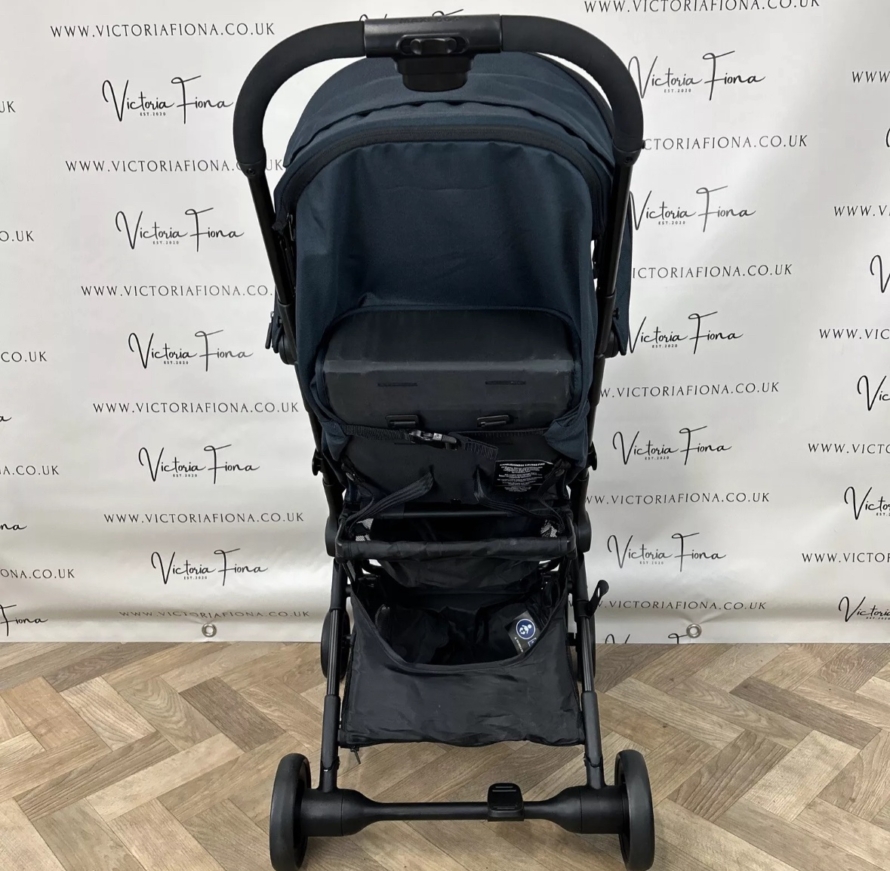 EX DISPLAY Maxi Cosi Lara2 Lightweight Stroller - Essential Graphite Grey RRP£190 - Image 3