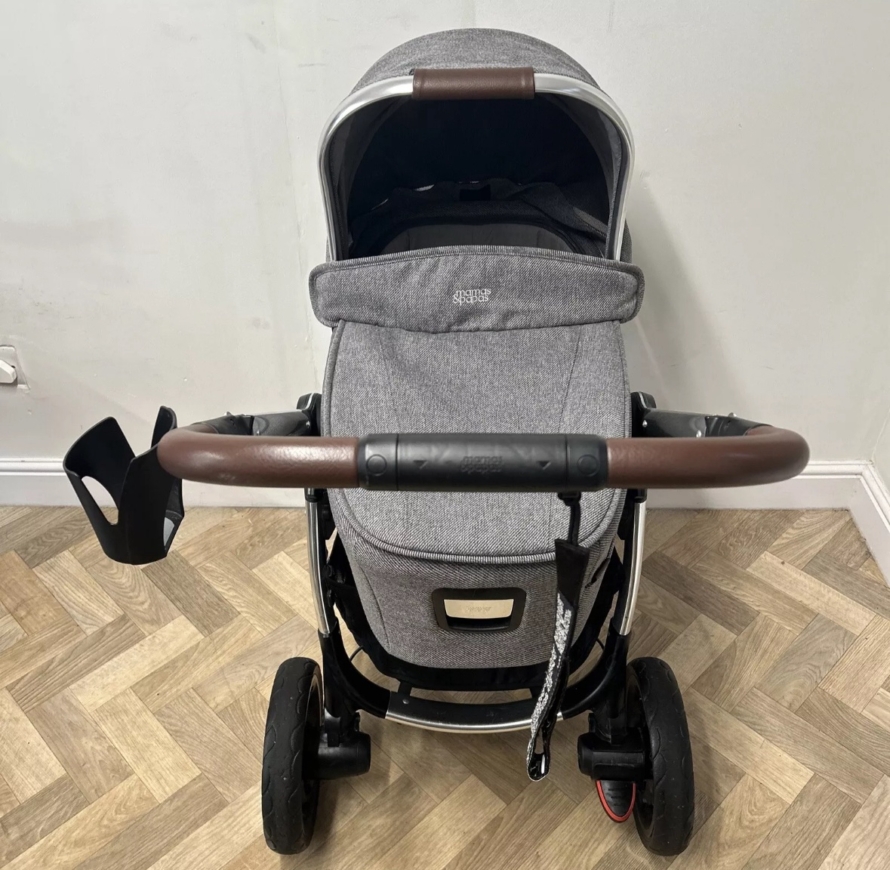 PRELOVED Mamas & Papas Ocarro Travel System Pushchair & Carrycot Woven Grey Victoria Fiona