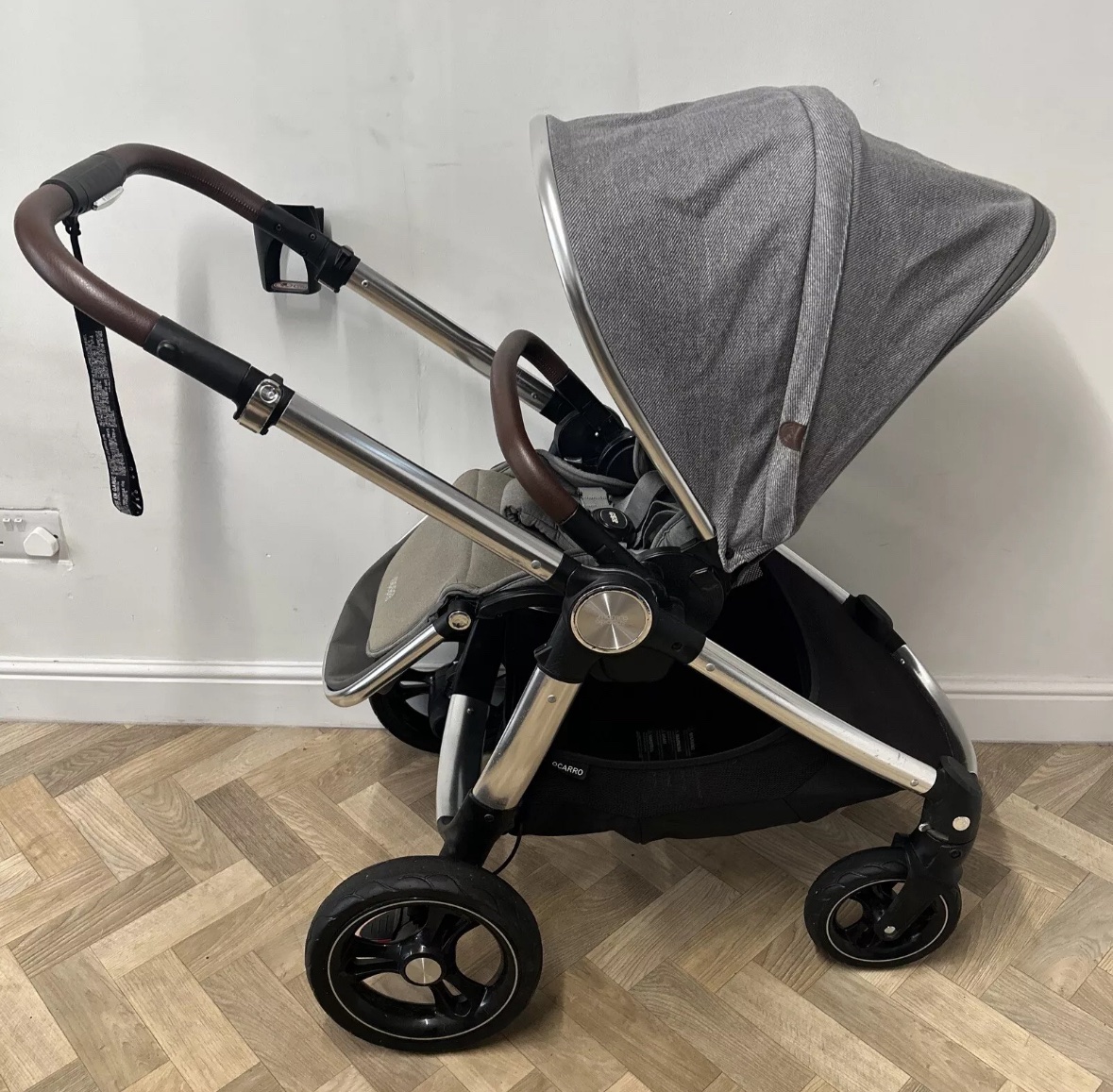 PRELOVED Mamas & Papas Ocarro Travel System Pushchair & Carrycot Woven Grey Victoria Fiona