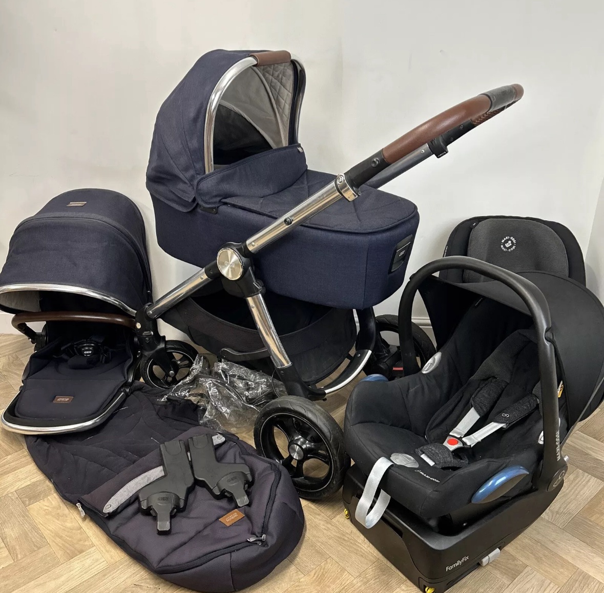 PRELOVED Mamas & Papas Ocarro Travel System 1st + 2nd Stage Car Seat