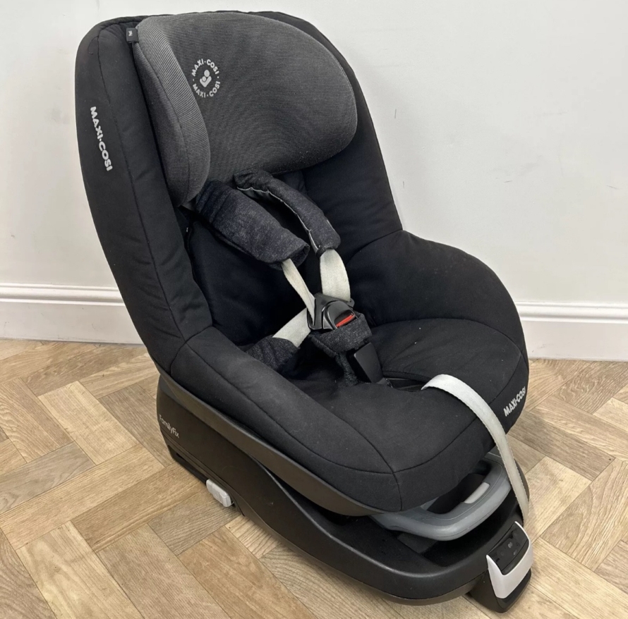 PRELOVED Mamas & Papas Ocarro Travel System 1st + 2nd Stage Car Seat