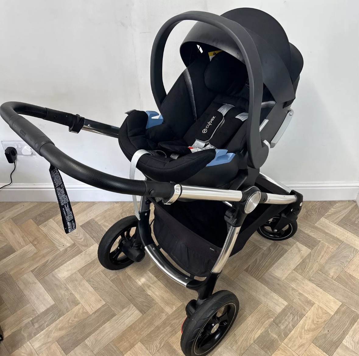 PRELOVED Mamas & Papas Ocarro Travel System (Pushchair, Car Seat