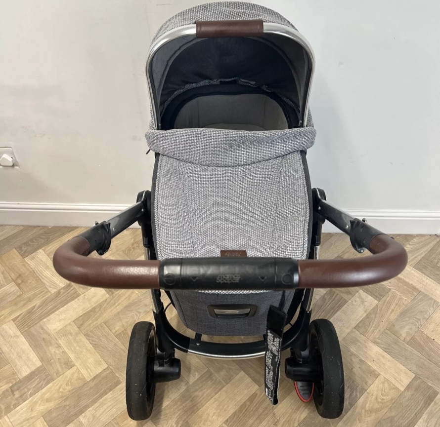 PRELOVED Mamas & Papas Ocarro Pram Travel System Pushchair Carrycot