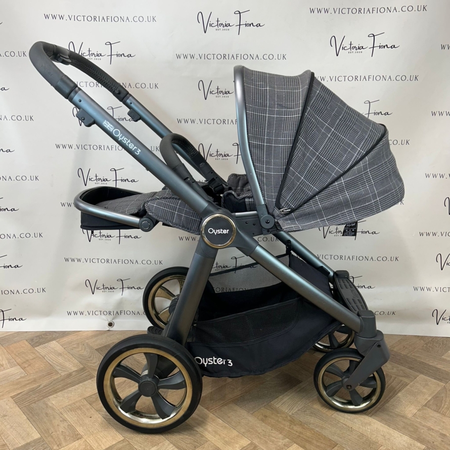 PRELOVED Babystyle Oyster 3 Pushchair & Carrycot - Manhattan Grey Check 🩶 - Image 8
