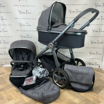 PRELOVED Babystyle Oyster 3 Pushchair & Carrycot - Manhattan Grey Check 🩶
