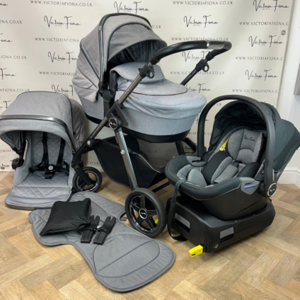 PRELOVED Silver Cross Pacific Pushchair Travel System, Car Seat + Isofix ROCK GREY 🤍
