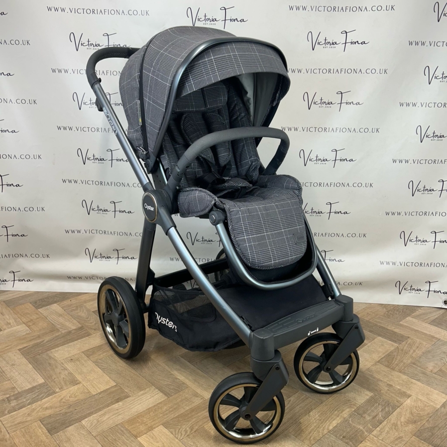 PRELOVED Babystyle Oyster 3 Pushchair & Carrycot - Manhattan Grey Check - Image 6