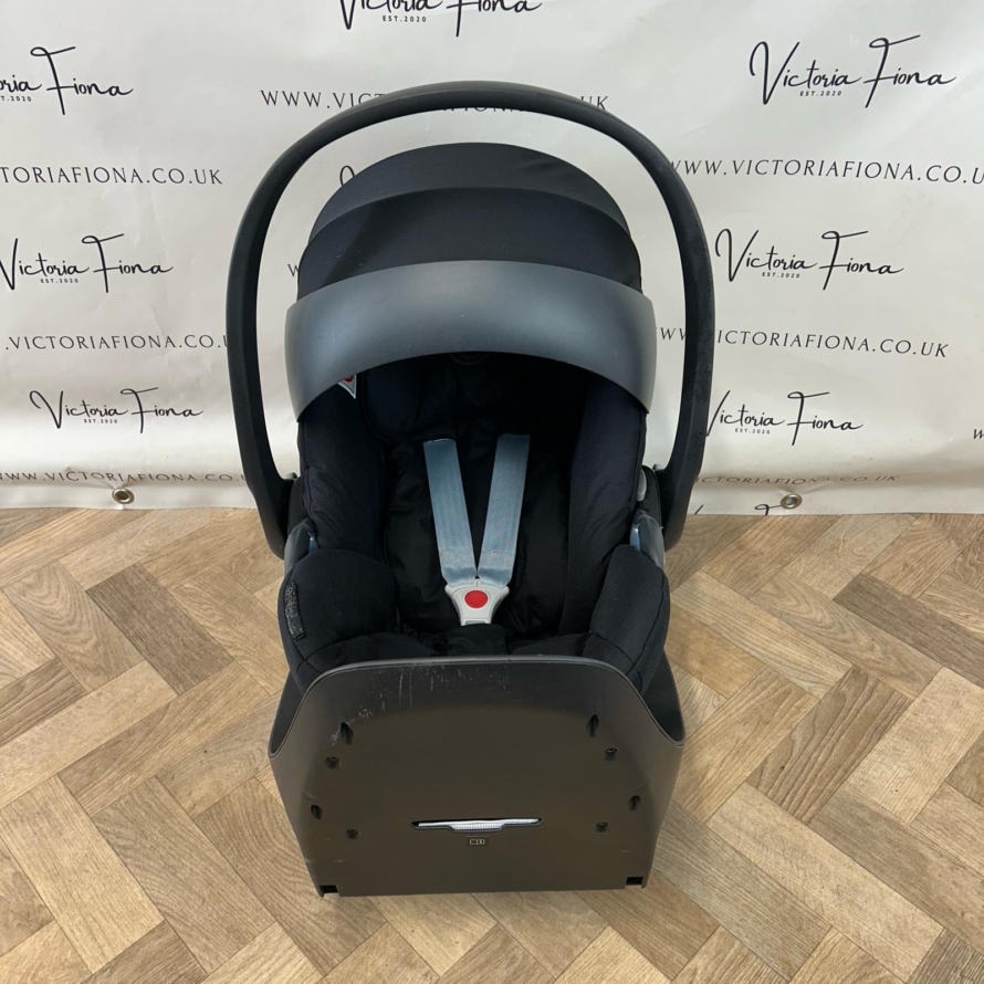 PRELOVED Cybex Cloud Z Lie Flat Rotating Car Seat & Z Isofix Base - Black - Image 3