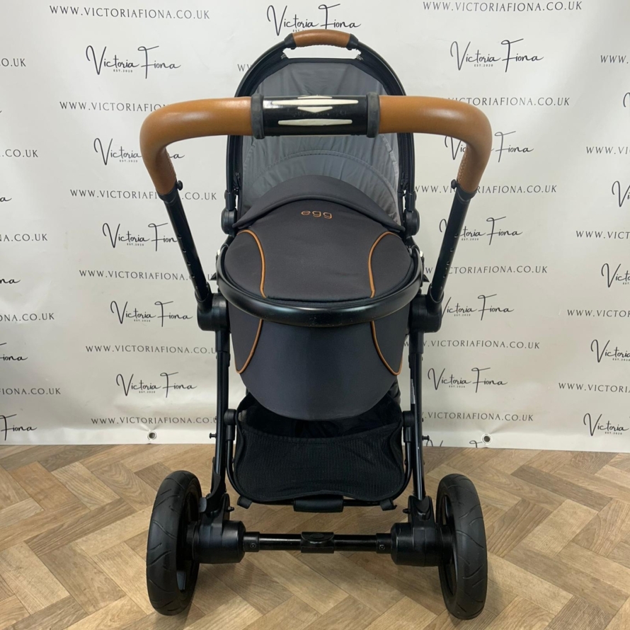 PRELOVED Egg Pushchair Pram Travel System - Espresso Black & Tan 🖤🤎 - Image 2