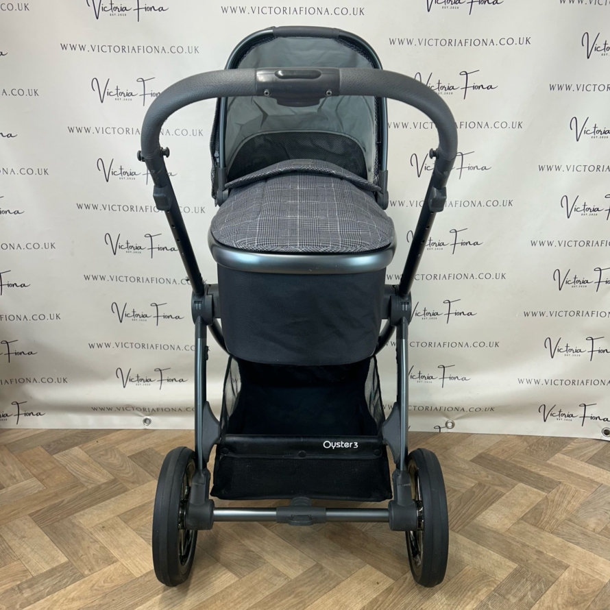 PRELOVED Babystyle Oyster 3 Pushchair & Carrycot - Manhattan Grey Check - Image 5