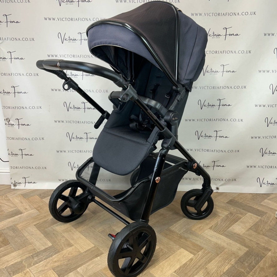 PRELOVED Silver Cross Pioneer Pushchair Travel System + Car Seat Special Edition Eclipse - Image 5