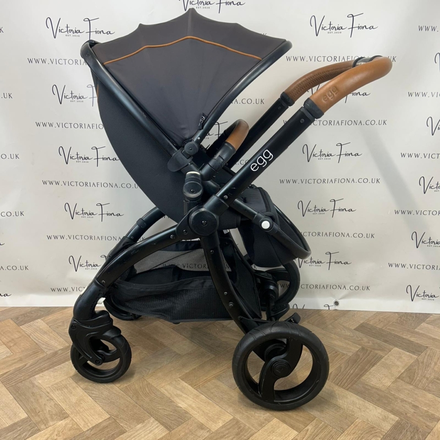 PRELOVED Egg Pushchair Pram Travel System - Espresso Black & Tan 🖤🤎 - Image 8