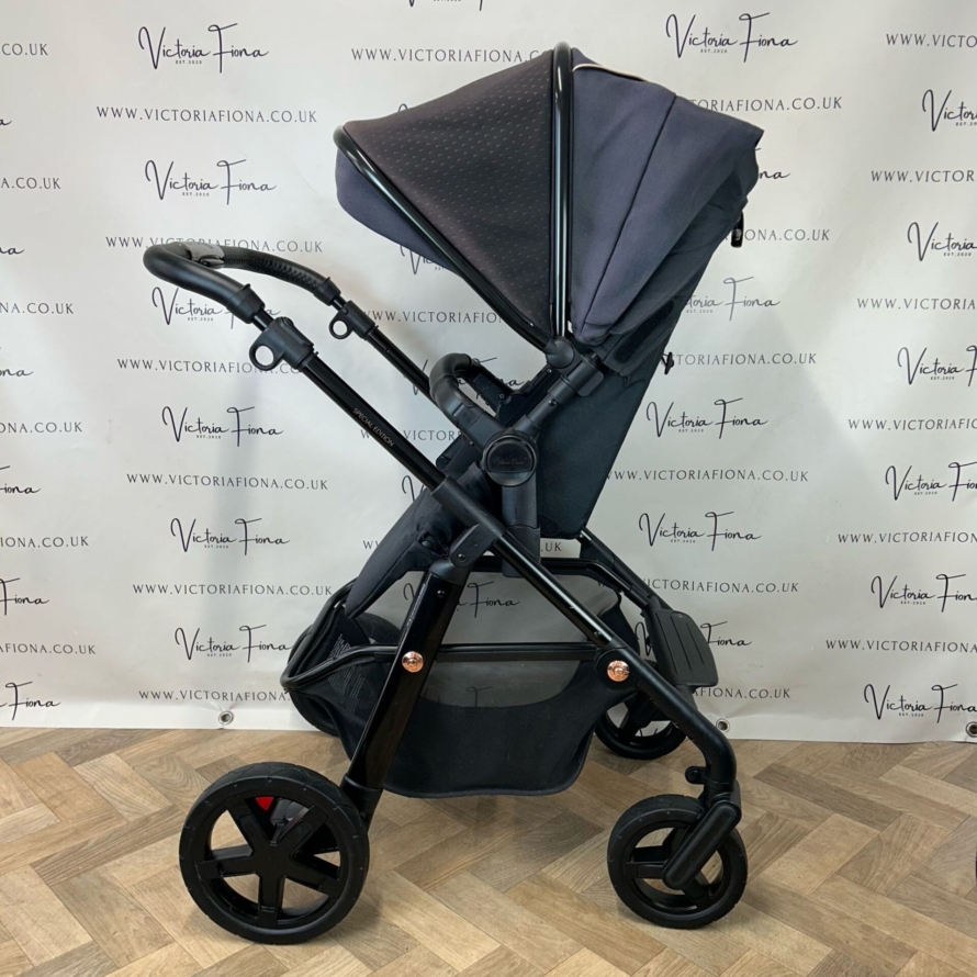 PRELOVED Silver Cross Pioneer Pushchair Travel System + Car Seat Special Edition Eclipse - Image 6