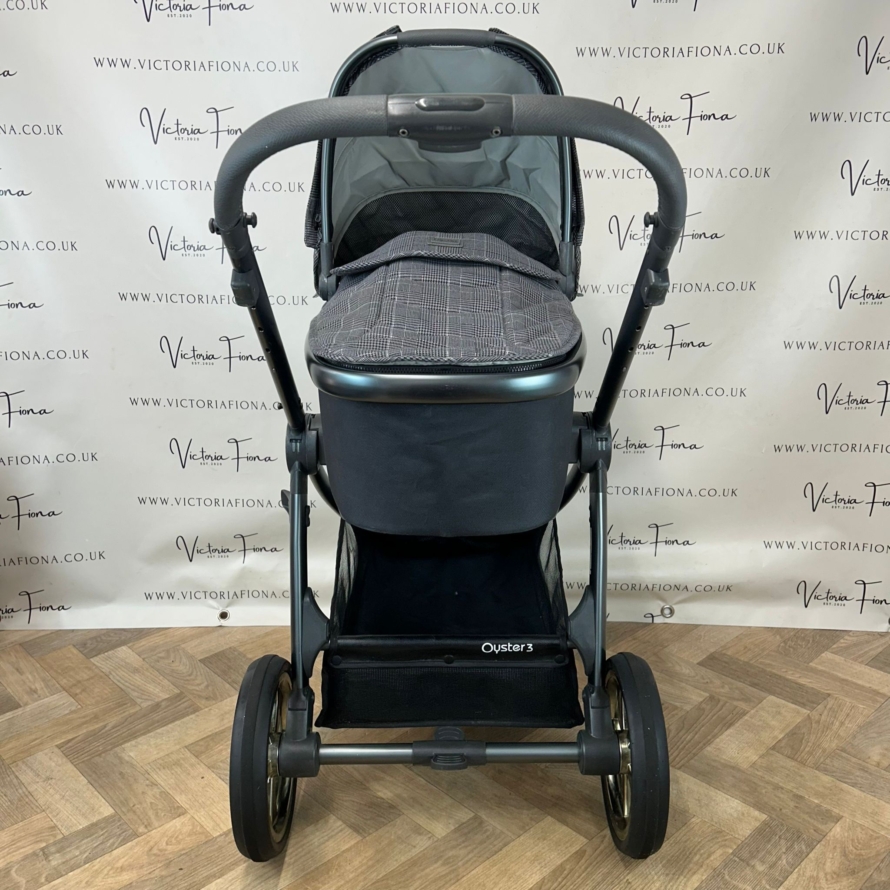 PRELOVED Babystyle Oyster 3 Pushchair & Carrycot - Manhattan Grey Check 🩶 - Image 5