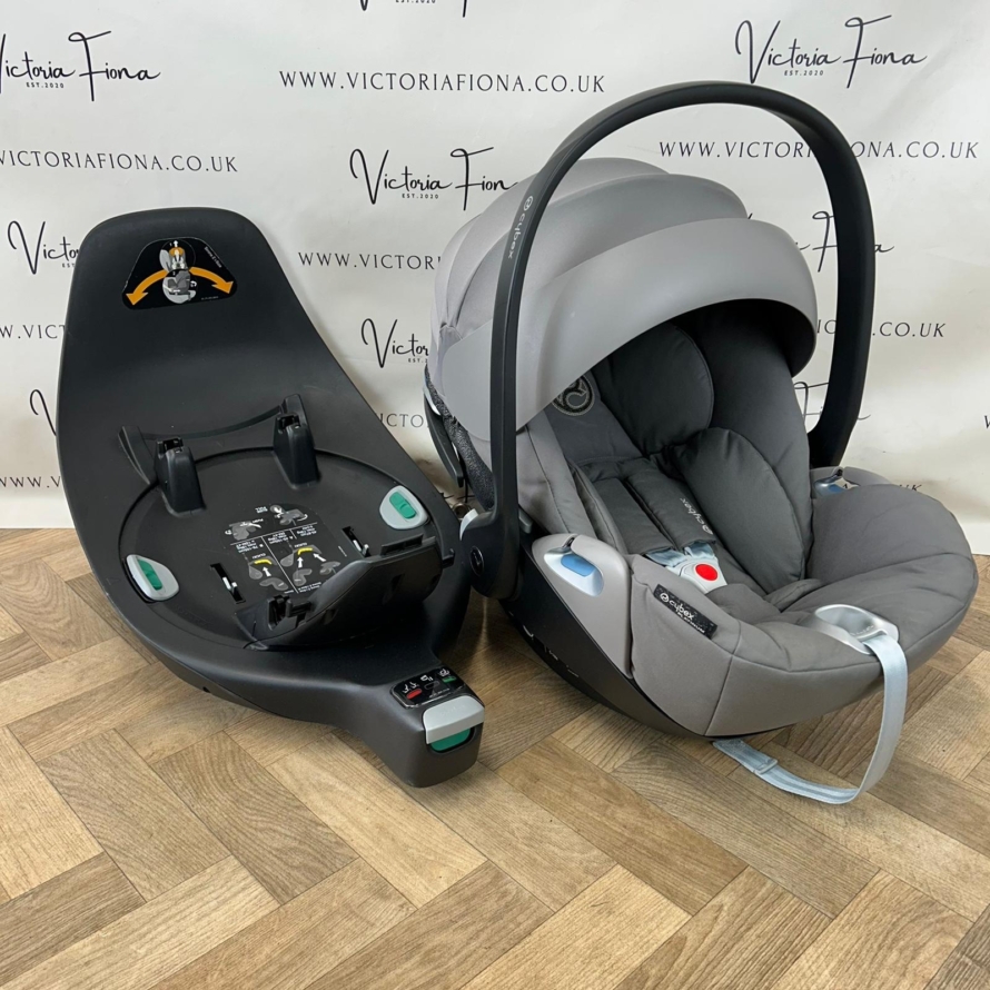PRELOVED Cybex Cloud Z Lie Flat Rotating Car Seat & Z Isofix Base - Grey