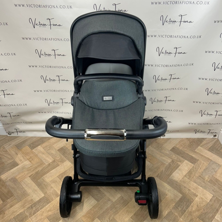 PRELOVED Silver Cross Coast Pushchair & Carrycot - FLINT GREY - Image 2