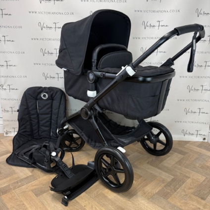 PRELOVED Bugaboo Fox 2 Pushchair & Carrycot – Black With Black Chassis