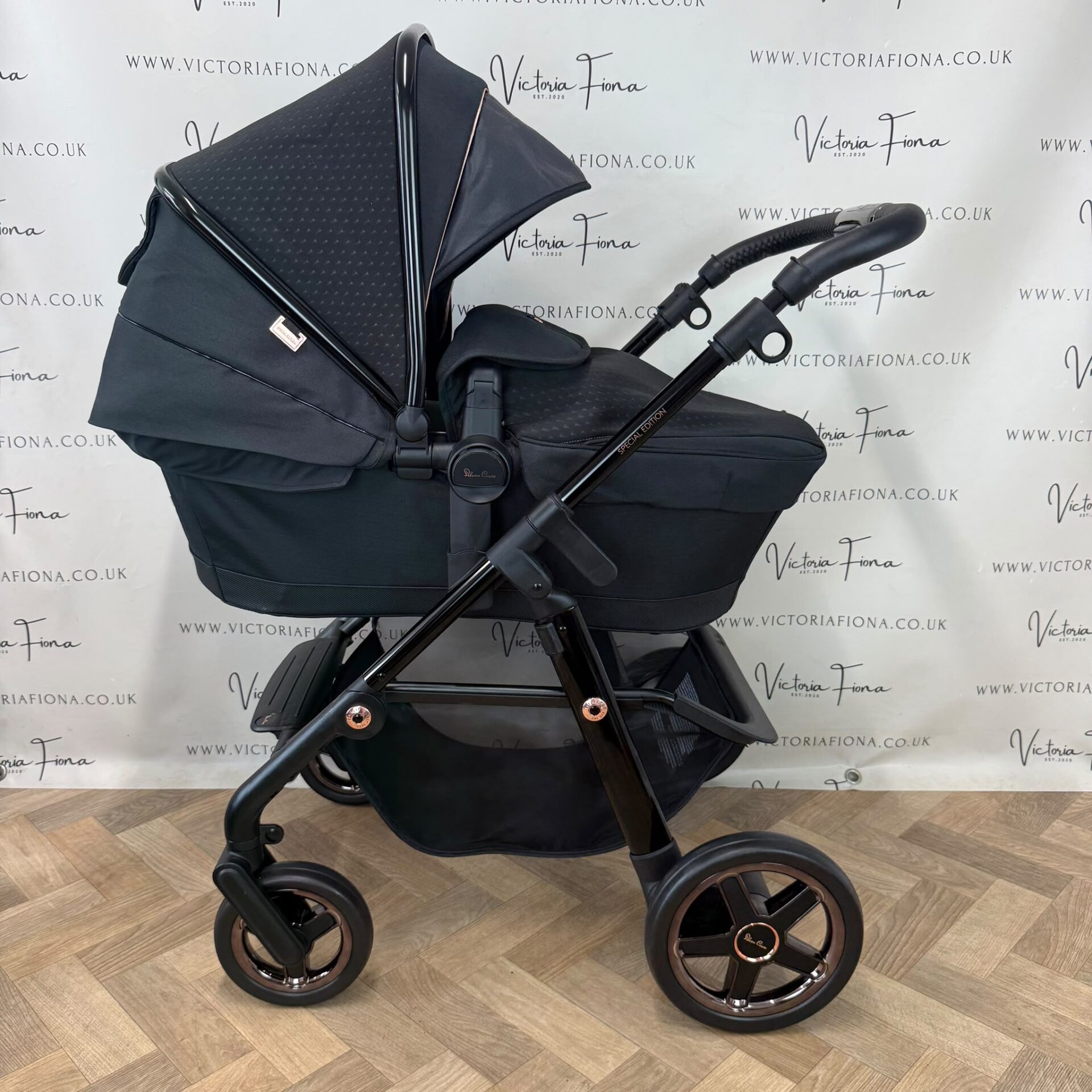 NEW Silver Cross Pioneer Carrycot & Pushchair - Special Edition Eclipse - Image 5