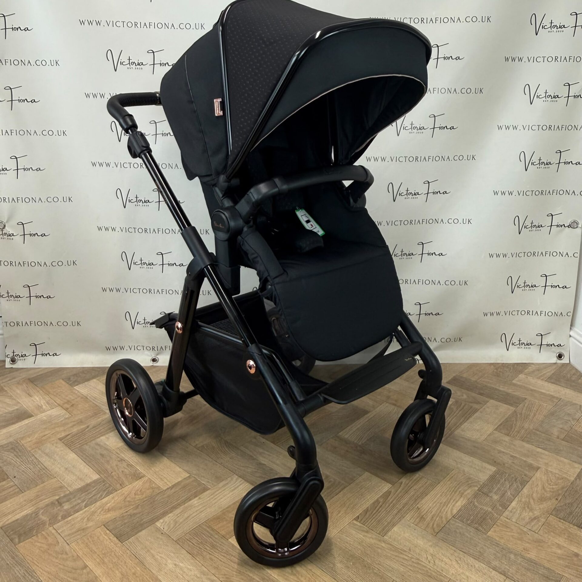NEW Silver Cross Pioneer Carrycot & Pushchair - Special Edition Eclipse - Image 9