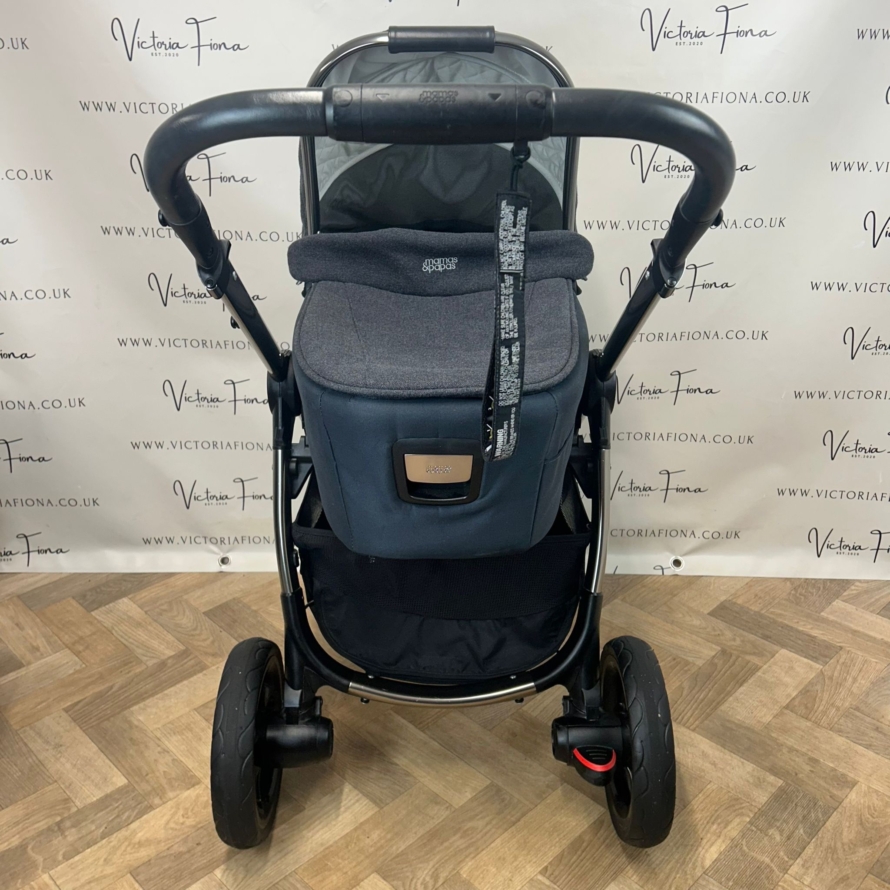PRELOVED Mamas And Papas Ocarro Pushchair & Carrycot - Navy Classic - Image 3