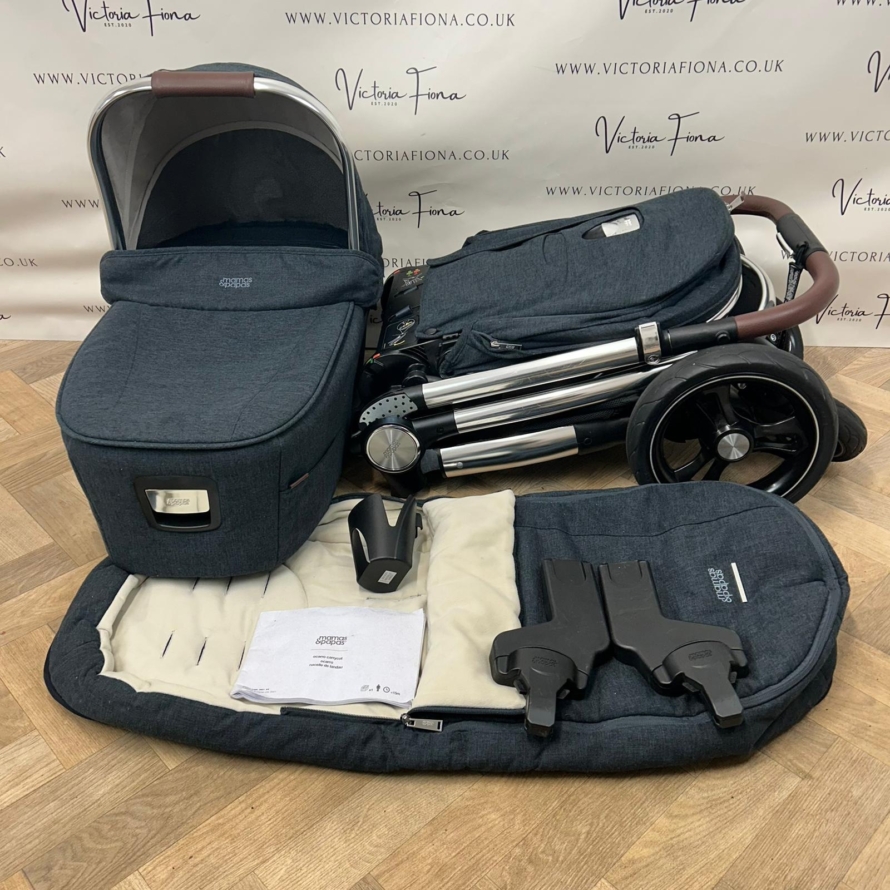PRELOVED Mamas And Papas Ocarro Pushchair & Carrycot - Navy Flannel - Image 10