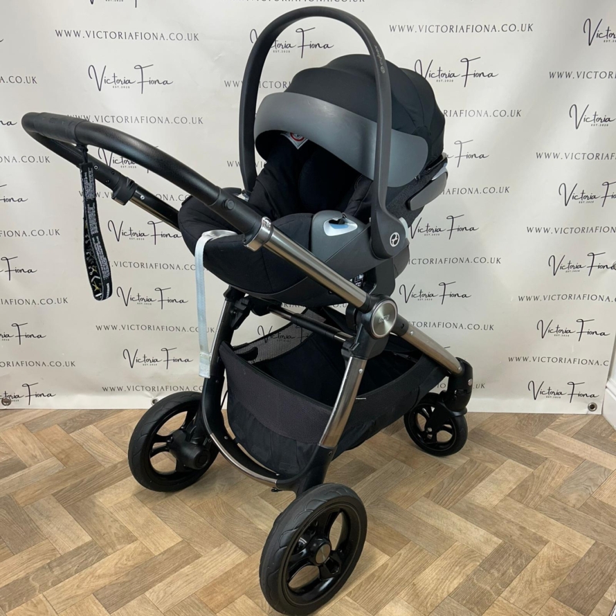 PRELOVED Mamas And Papas Ocarro Pushchair & Carrycot with Cybex 360 Car Seat - Onyx Black 🖤 - Image 9