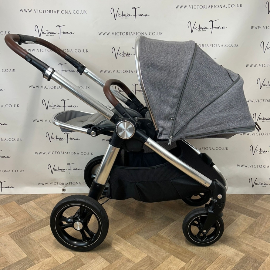 PRELOVED Mamas & Papas Ocarro Pushchair & Carrycot Travel System - Grey Twill 🩶 - Image 8