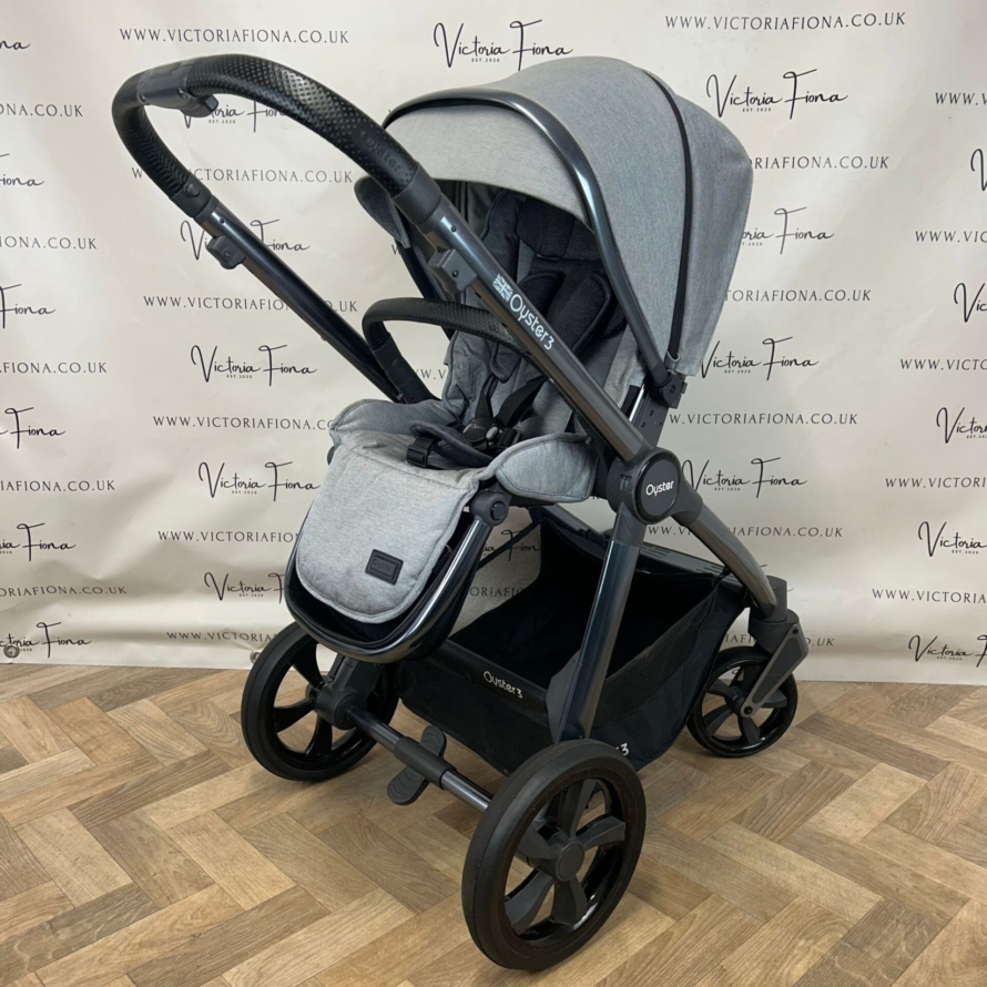 PRELOVED Babystyle Oyster 3 Pushchair & Carrycot - Moon Grey 🌒 - Image 6