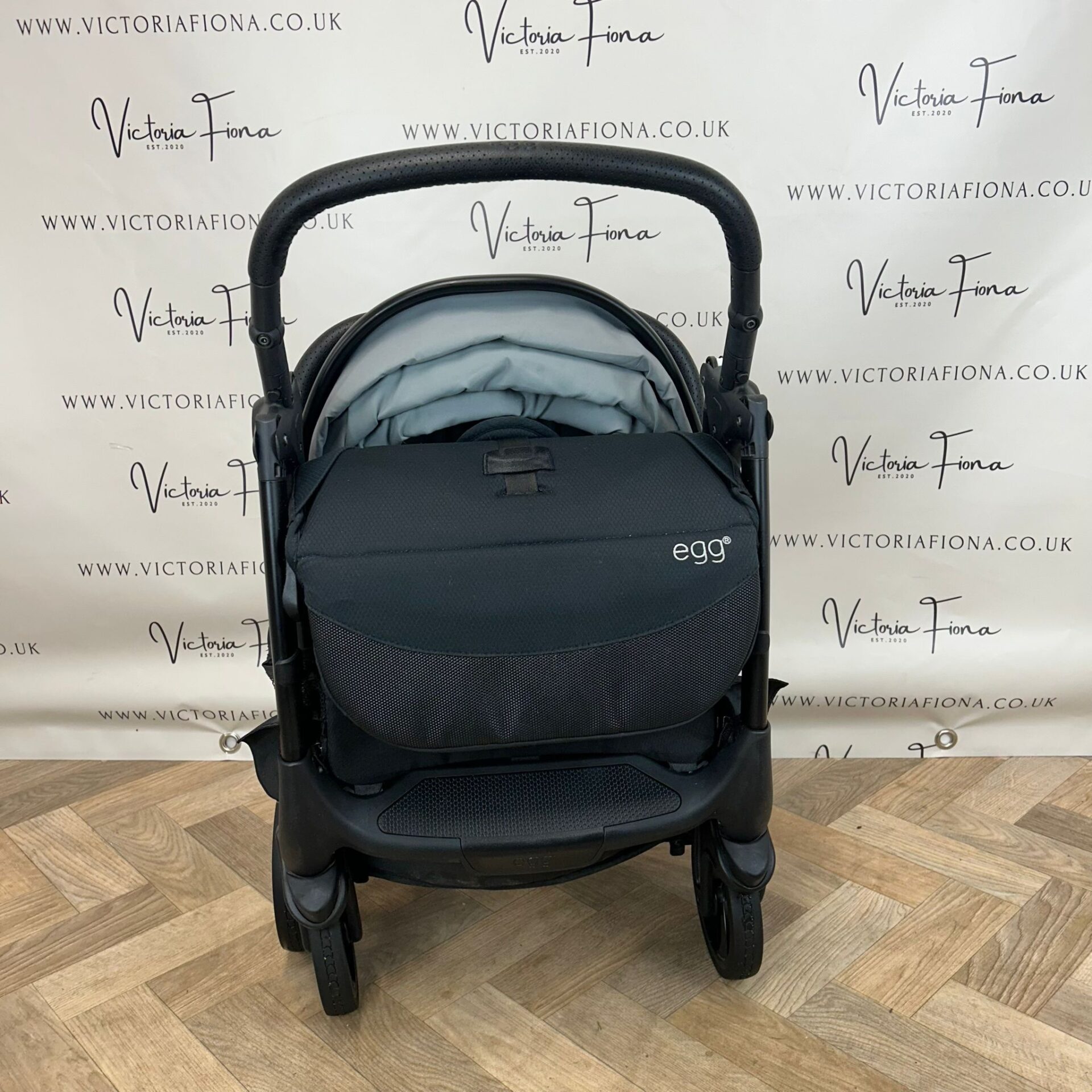 PRELOVED egg Z Stroller Black Chassis BLACK RRP 399