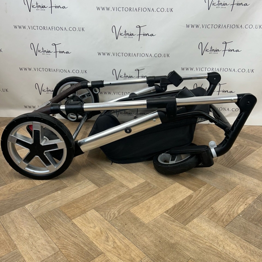 PRELOVED Silver Cross Pioneer Pushchair + Carrycot - BROMPTON Special Edition - Image 7