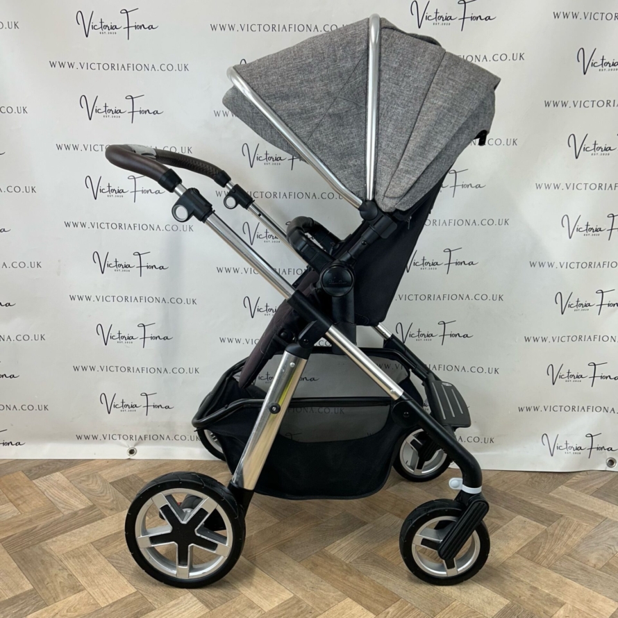 PRELOVED Silver Cross Pioneer Pushchair + Carrycot - BROMPTON Special Edition - Image 5