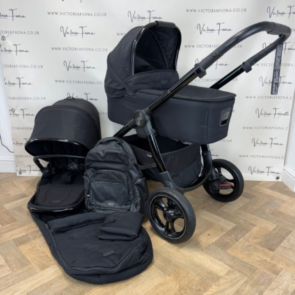 PRELOVED Mamas And Papas Ocarro Pushchair & Carrycot - Carbon Black 🖤