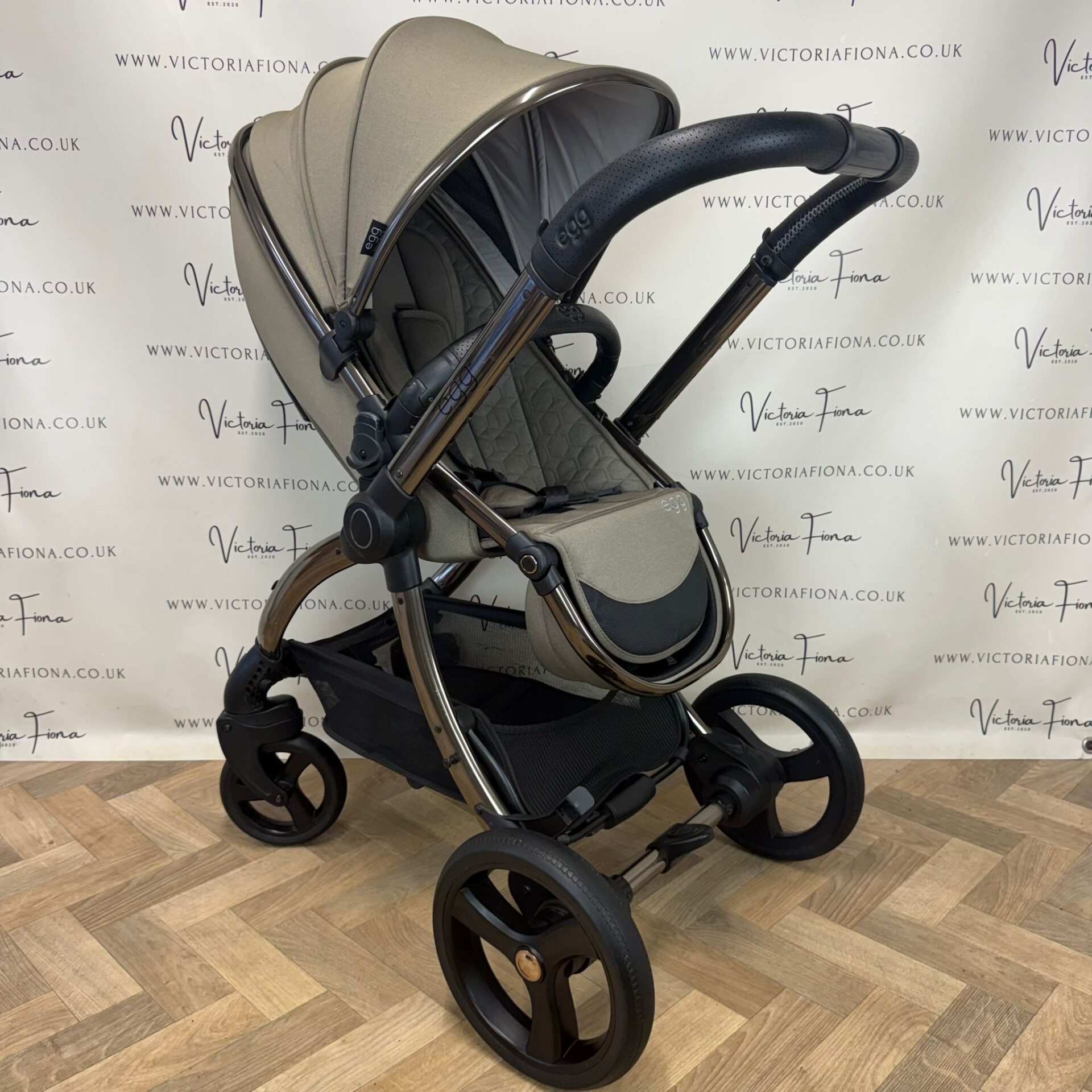 PRELOVED Egg 2 Pushchair & Carrycot - Mink - Image 6