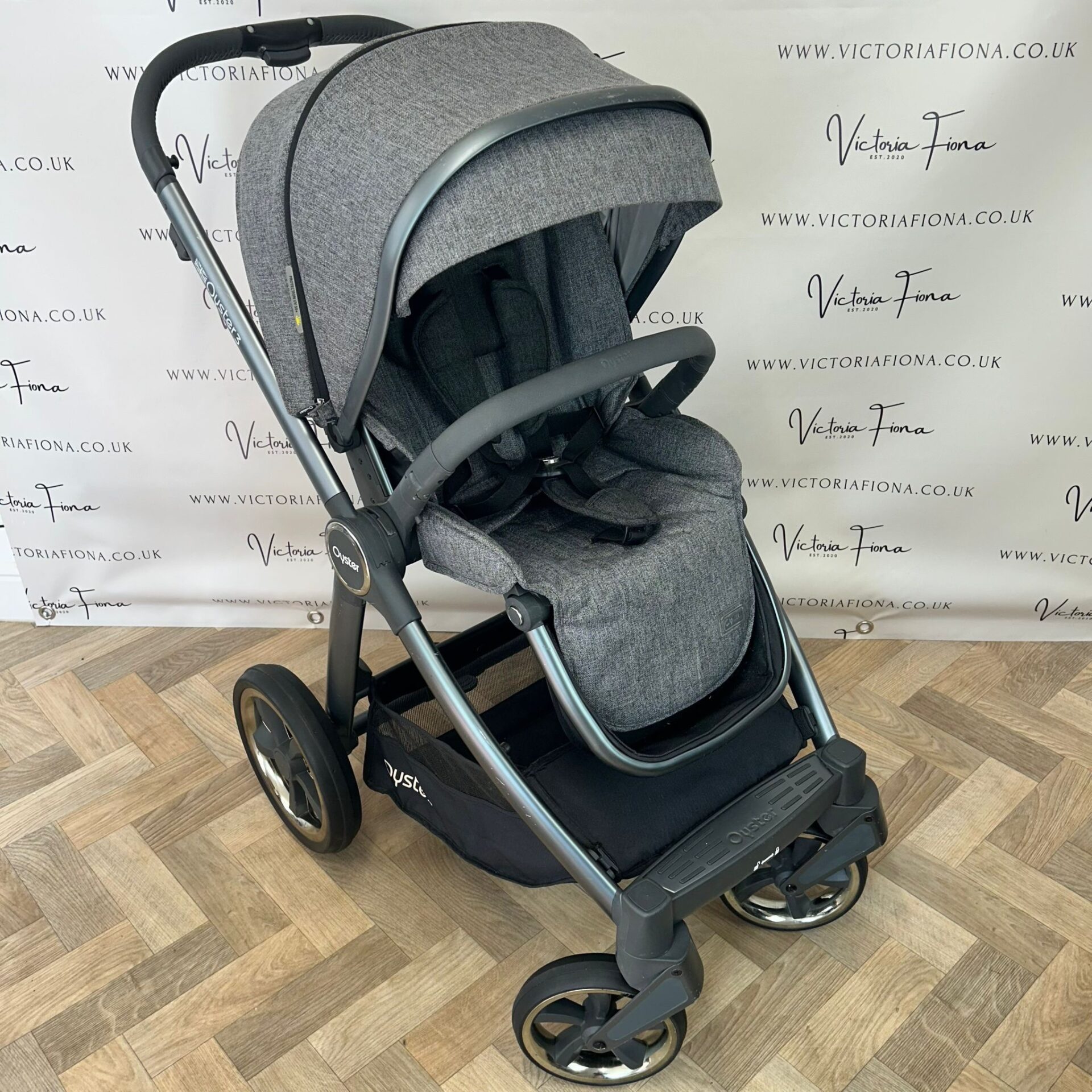 PRELOVED Babystyle Oyster 3 Pushchair Carrycot Travel System 0 22kg Mercury Victoria Fiona