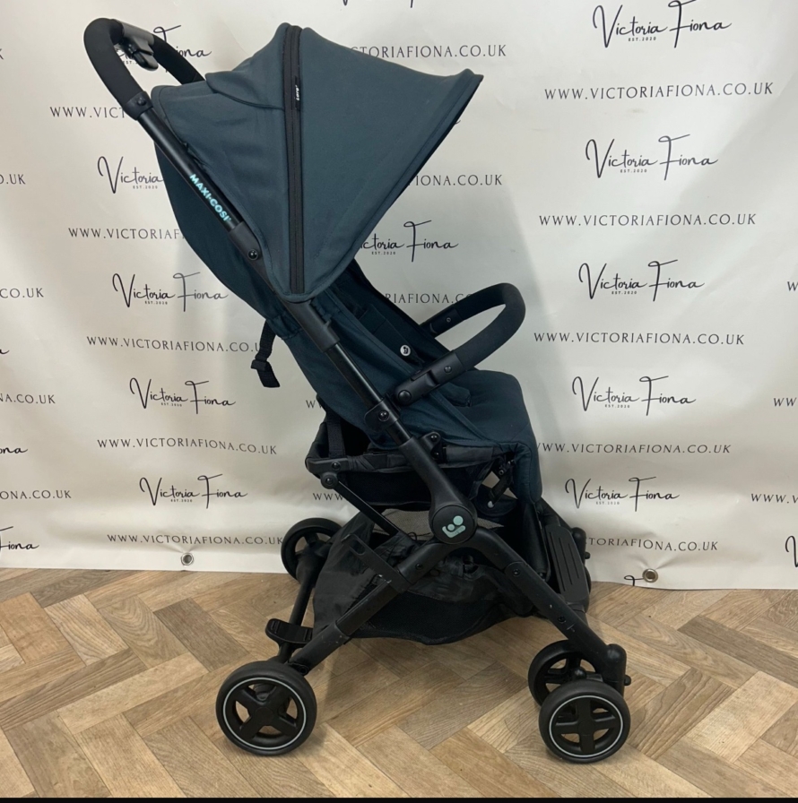 PRELOVED Maxi Cosi Lara2 Lightweight Stroller - Essential Graphite Grey RRP£190 ☔️ - Image 2