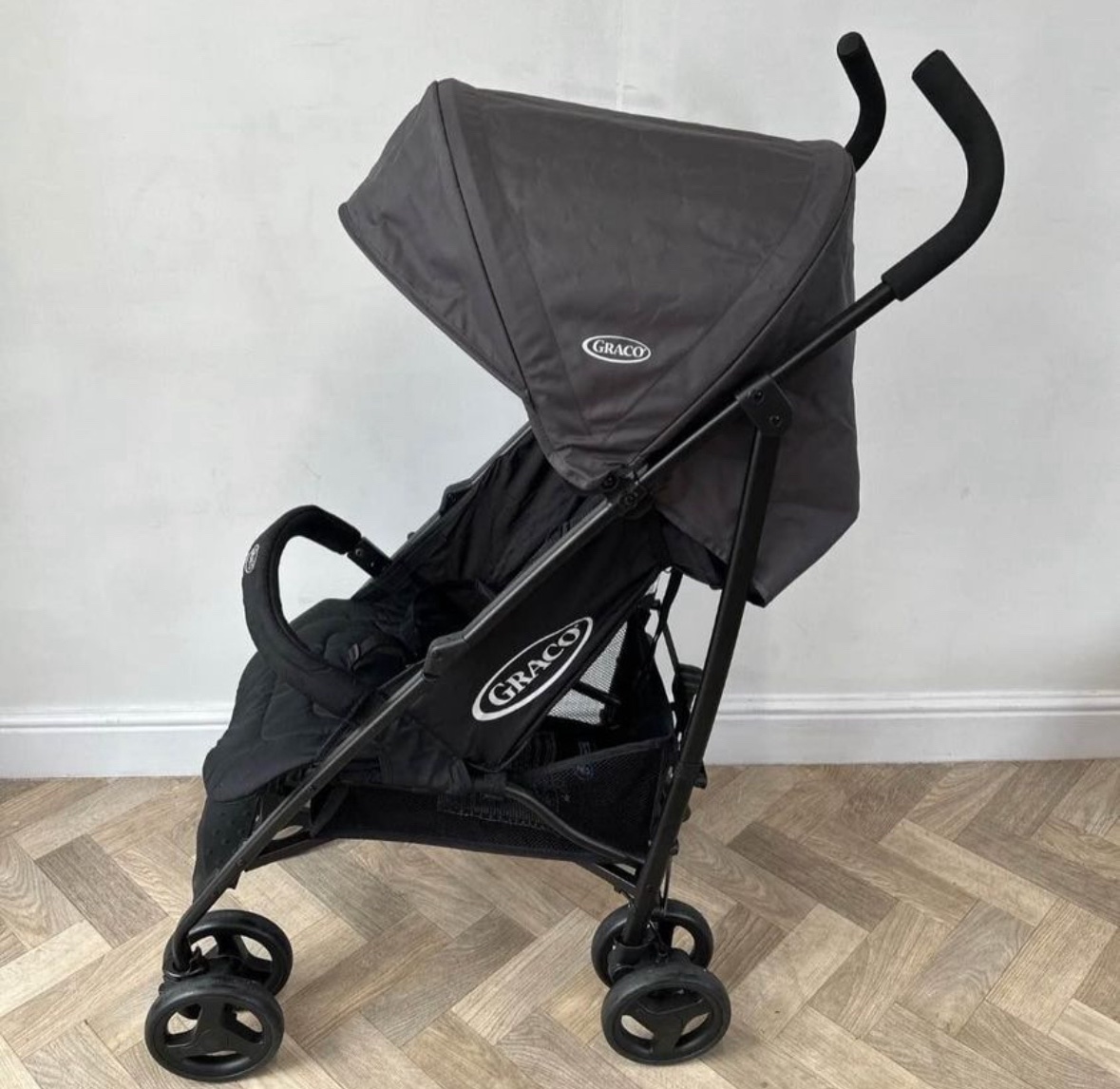 NEW Graco Travelite Stroller Pushchair - Black Grey - Image 2