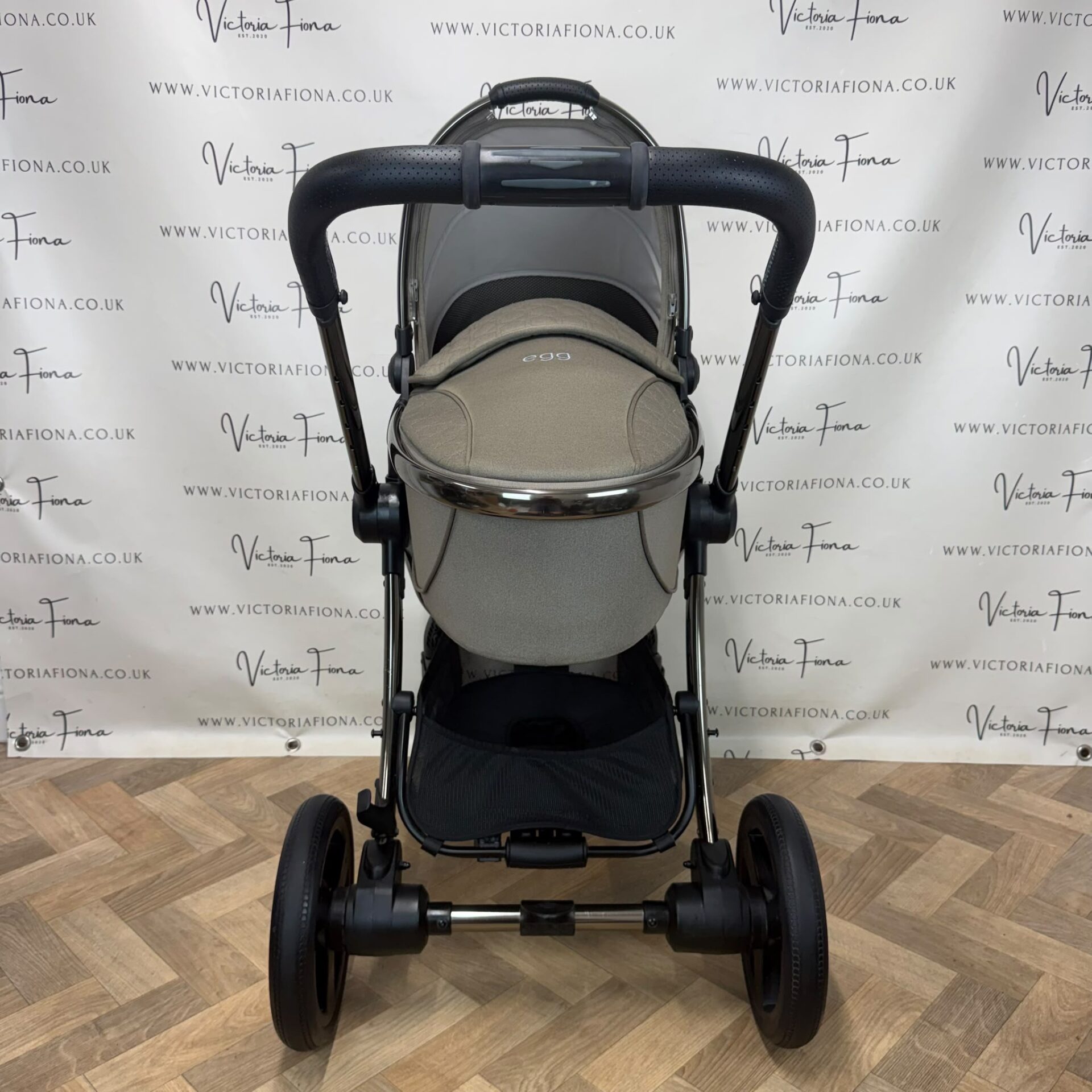 PRELOVED Egg 2 Pushchair & Carrycot - Full Travel System – Mink - Image 3