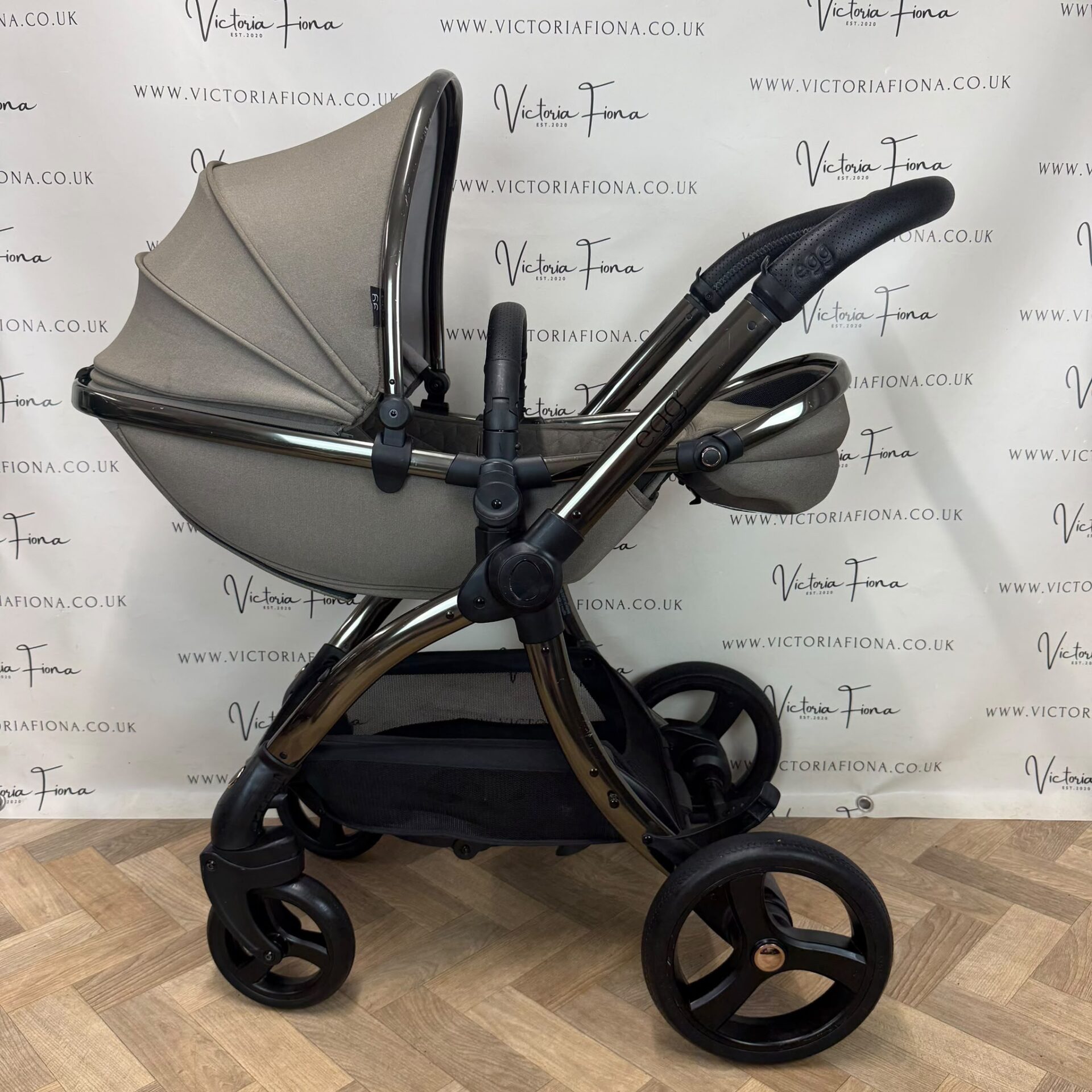 PRELOVED Egg 2 Pushchair & Carrycot - Full Travel System – Mink - Image 5