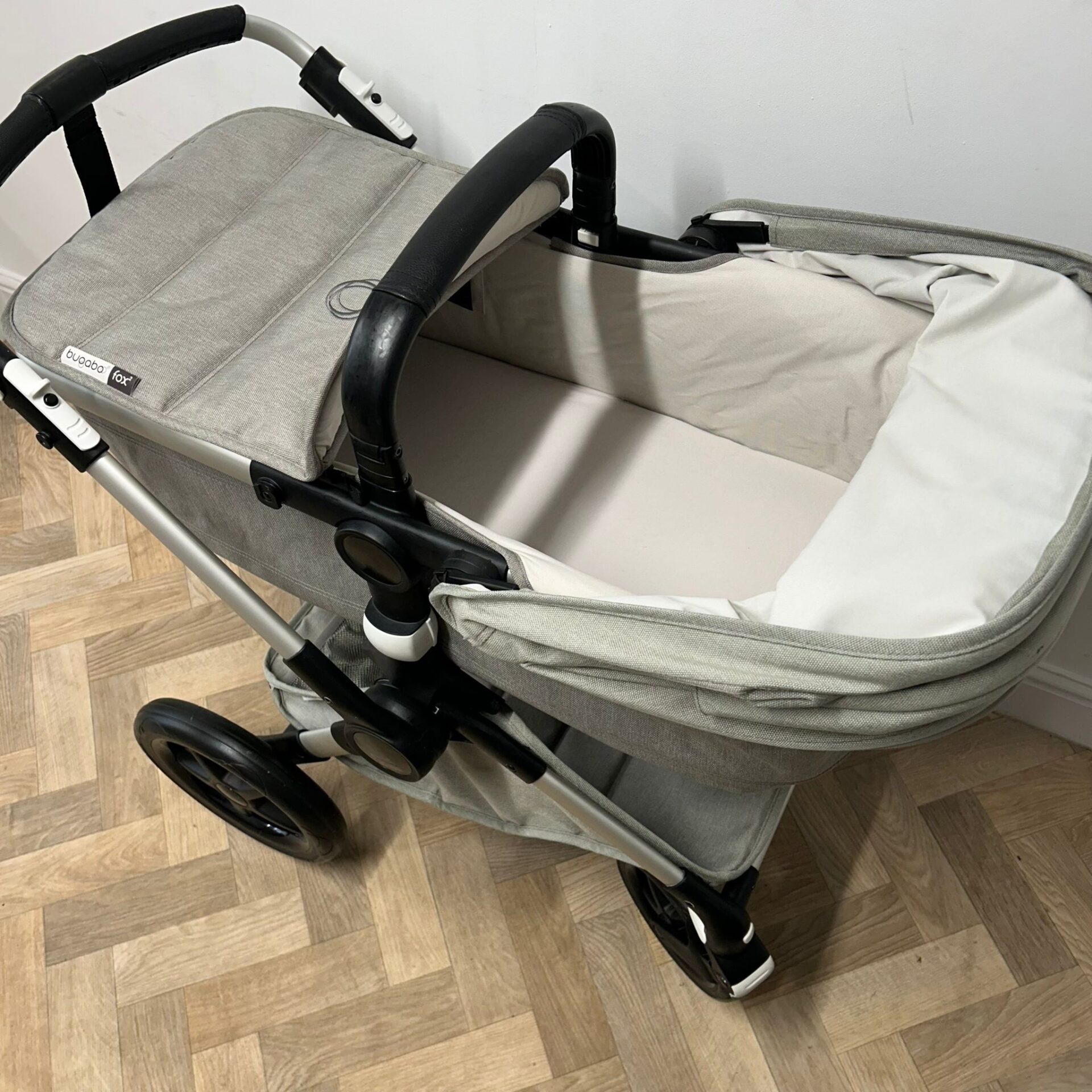 PRELOVED Bugaboo Fox 2 Pushchair W BRAND NEW Maxi Cosi Car Seat Isofix Mineral Taupe