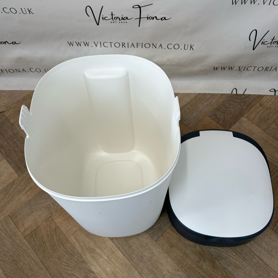 NEW Tommee Tippee Twist And Click Nappy Bin (6 Refills) - Image 3