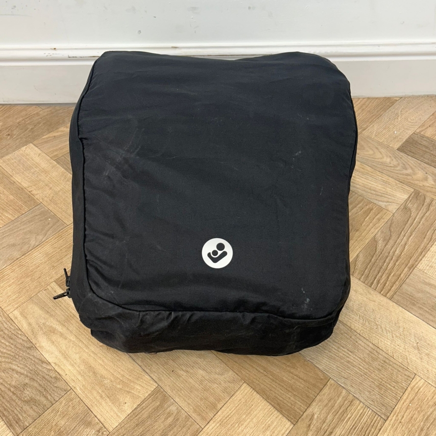 PRELOVED Maxi Cosi Nomad Plus Travel Foldable Car Seat - Black 9-18kg - Image 4