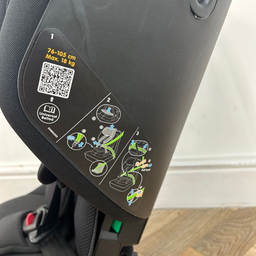 PRELOVED Maxi Cosi Nomad Plus Travel Foldable Car Seat - Black 9-18kg - Image 2